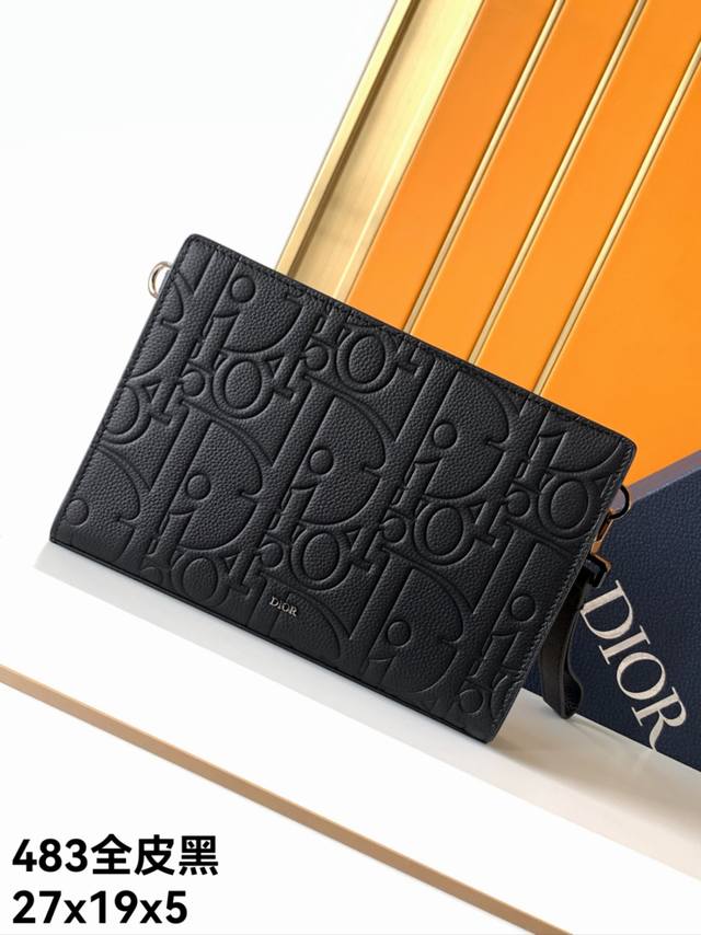 手包型号：原单483#全皮黑，顶级原单货专柜休闲时尚手拿包流行款，高端大气，时尚有品味，原单专用高端头层牛皮，专柜标准布，超级实用，打上专柜Logo五金配件，绝