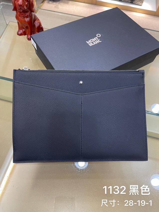 原单官网1132#顶级原单货万宝龙专柜同款:西班牙纹牛皮, 皮质手感超柔软,有内格加多卡位,专柜五金配件,配专柜盒子包装,尺寸:28X1X29 原单官网1132#顶级原单货万宝龙专柜同款:西班牙纹牛皮, 皮质手感超柔软,有内格加多卡位,专柜五金配件,配专柜盒子包装,尺寸:28X1X29