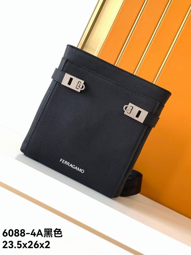 斜挂包型号：新款6088-4A#顶级原单货菲拉专柜流行款，高端大气，时尚有品味，最新顶级专用头层牛皮，手感好厚度足，有内格，专柜标准布，超级实用，五金配件，绝对