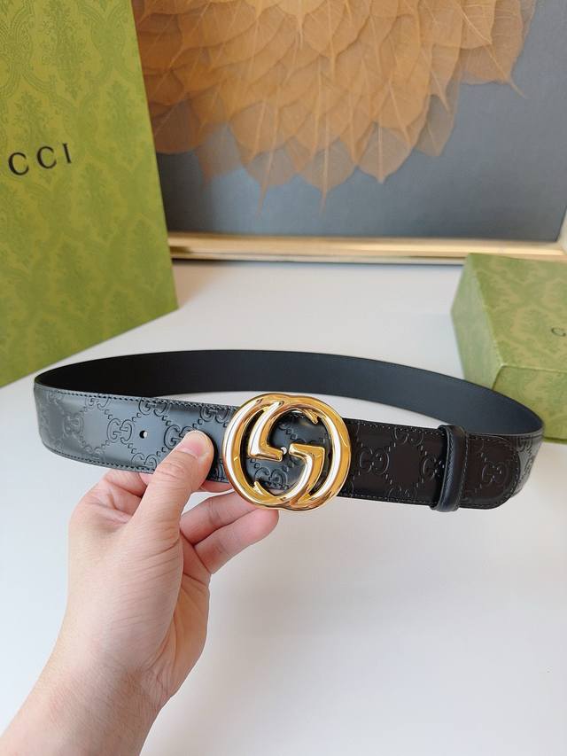 Gucci 经典全皮压花,专柜新版Logo横标,原版进口南非皮底,精品双G钢扣 高端品质,不惧对比,宽度:4.0Cm Gucci 经典全皮压花,专柜新版Logo横标,原版进口南非皮底,精品双G钢扣 高端品质,不惧对比,宽度:4.0Cm