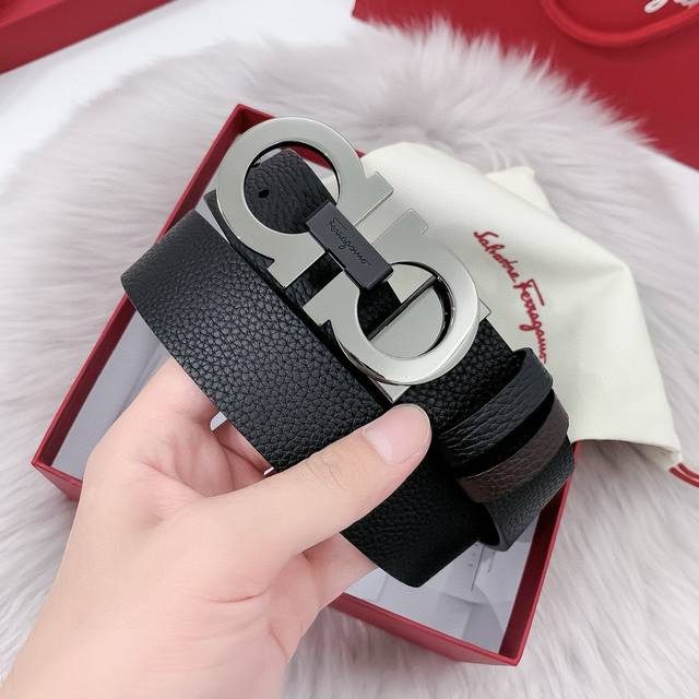 菲拉格慕Ferragamo 原单35Mm 带身采用进口牛皮 原厂定制 新款专用，扣头采用精品纯铜扣，正品开版。专营专柜款。