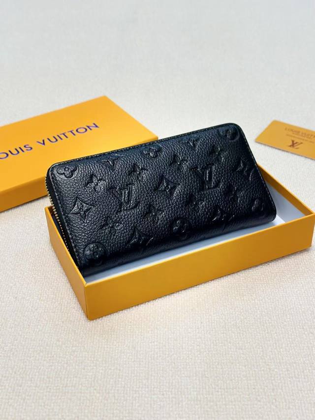 颜色 黑尺寸 20X10Lv新款手包原版头层牛皮，一流手感媲美专柜正品，看细节多卡位大容量，现货供应