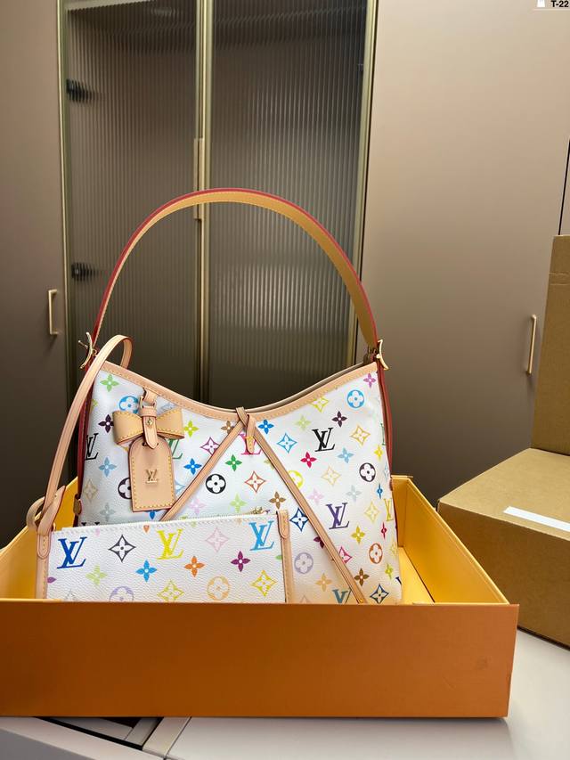 Lv凯瑞奥Carryall购物袋 新款购物袋 背上秒变气质女神 T-22尺寸28×21折叠盒飞机盒 Lv凯瑞奥Carryall购物袋 新款购物袋 背上秒变气质女神 T-22尺寸28×21折叠盒飞机盒