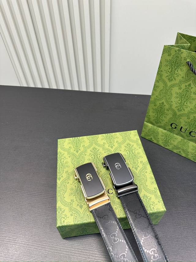 升级版 酷奇! !高版本! 腰带 嘿哈 原单牛皮皮带~热门款 皮带里面最火的啦~质量很好 全套包装!五金绝对不褪色 皮带头和专柜一样的哦~ 配礼盒手提袋发票 升级版 酷奇! !高版本! 腰带 嘿哈 原单牛皮皮带~热门款 皮带里面最火的啦~质量很好 全套包装!五金绝对不褪色 皮带头和专柜一样的哦~ 配礼盒手提袋发票