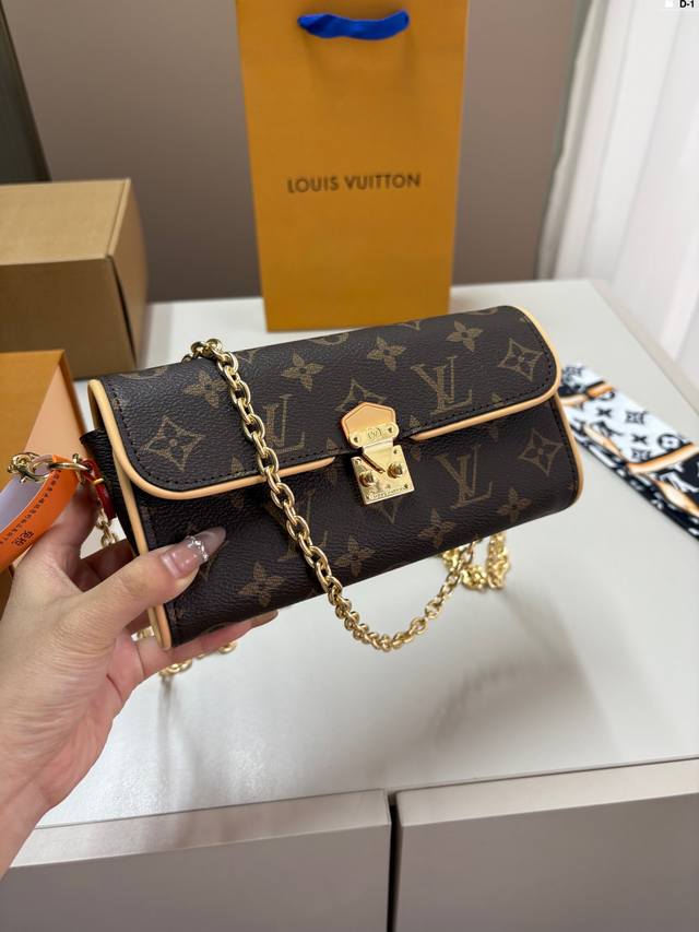 Lv 中古链条包Eva 腋下两用包! 斜挎太好看 D-1尺寸20×12折叠盒飞机盒 Lv 中古链条包Eva 腋下两用包! 斜挎太好看 D-1尺寸20×12折叠盒飞机盒