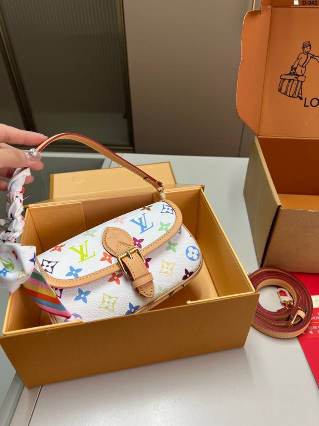 Lv法棍 迷你小法棍超级可爱 手拎斜挎都可以容量也很棒 D-342尺寸18×10折叠盒飞机盒 Lv法棍 迷你小法棍超级可爱 手拎斜挎都可以容量也很棒 D-342尺寸18×10折叠盒飞机盒