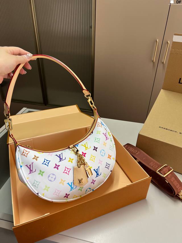 p250（芯片版本） lv 月亮包 由Lv中古豌豆版改版而来 实用耐看 很好用！ df尺寸28×14折叠盒飞机盒