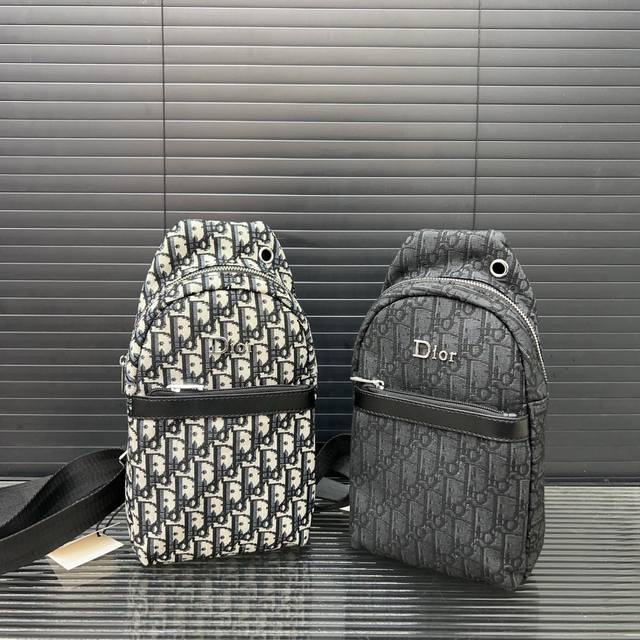 Dior 迪奥 胸包 斜挎单肩包 实物拍摄 原厂原版面料 配送防尘袋 30 X 16Cm。