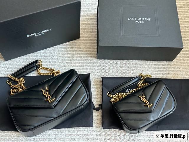 羊皮 230 Ysl Loulou手袋 圣罗兰25早春Loulou款式强势回归 羊皮信封式手袋饰以人字纹绗缝明缝线 搭配滑动式链带可肩背可斜挎 满足多场合搭配使
