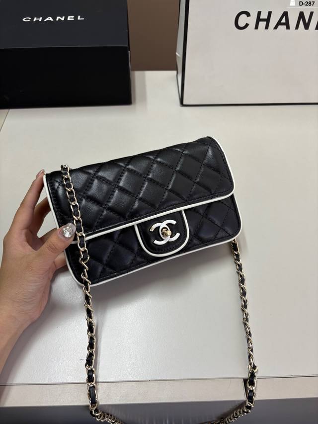 羊皮 Chanel香奈儿发财熊猫配色 中古款 就是经典款有感觉 稀有不容易撞包 D-287尺寸18×10折叠盒