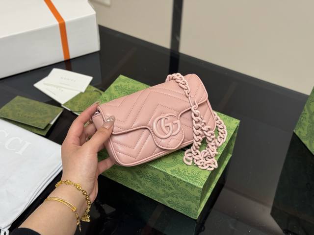 配折叠盒飞机盒 Size：16Cm Gg Marmont 16Cm 羊皮马卡隆系列 质量很好 性价比高 古奇原单品质