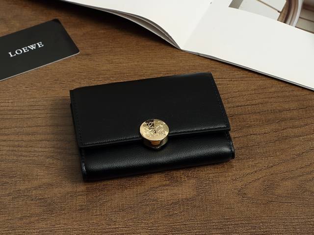 型号：L1133 尺寸：12*9.5*3 颜色：金扣黑