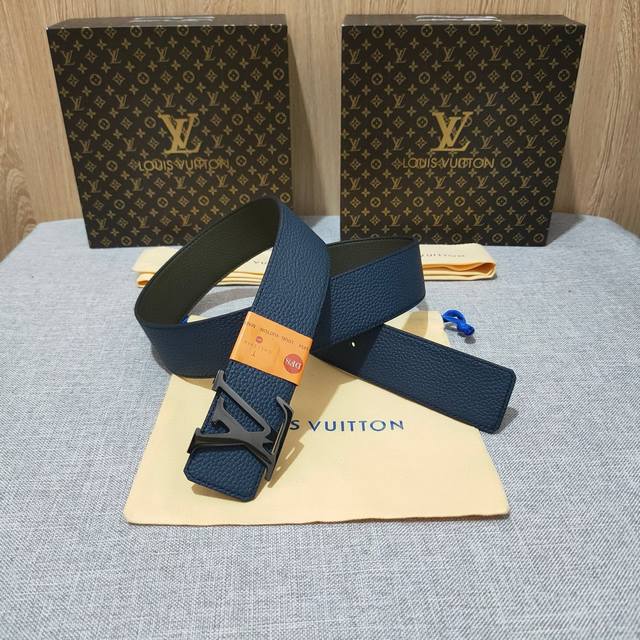 高端代购原单版本，配图片款免税代购正版礼盒包装，Lv路易威登官网同步高端专供货，双面拼色荔枝纹系列，精品挂扣，双面带身原单品质，精细缝制，看货看品质带宽4.0C