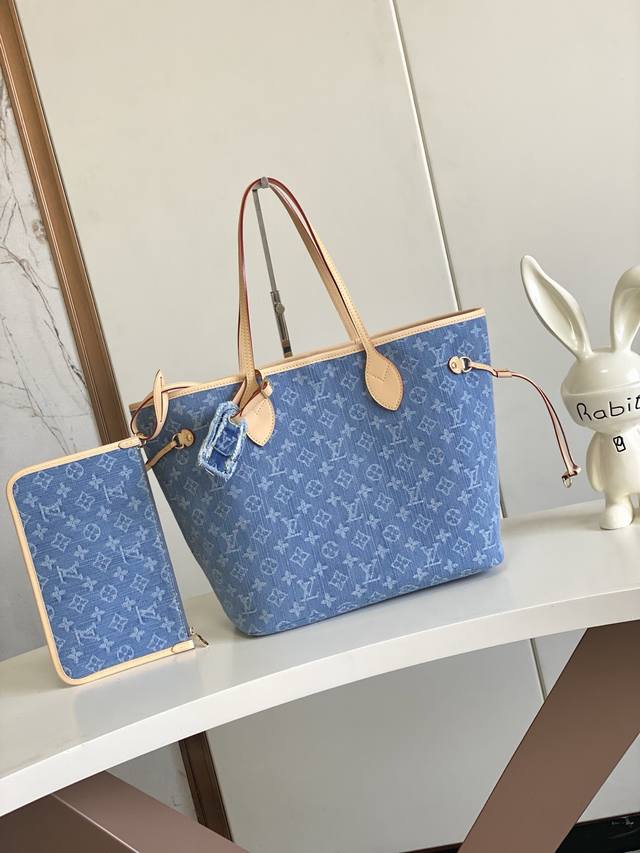 海原外单 独实家拍 半钢163芯片 M13192中号牛仔提花丹宁购物袋路易威登新款 Neverfull 全新演绎经典手袋，探索袋内精致细节。重新设计的内袋采用了