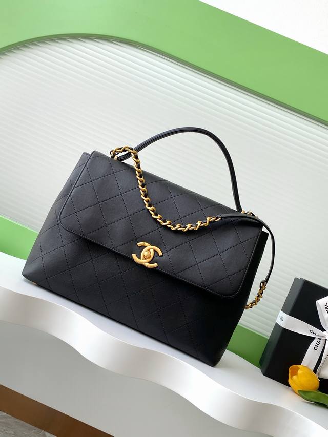 香奈儿Chanel 1：1对标专柜顶级 意大利进口原厂小牛皮 Chane1 25S Maxi口盖包配以手柄 款号:As5543 尺寸:37*10-26Cm P：