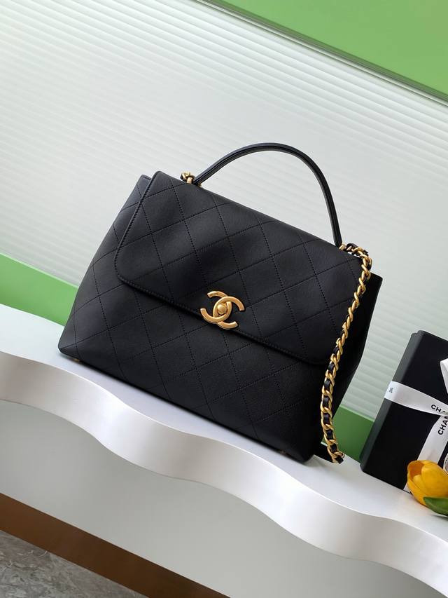 香奈儿Chanel 1：1对标专柜顶级 意大利进口原厂小牛皮 Chane1 25S Maxi口盖包配以手柄 款号:As5447 尺寸:33*9*22Cm P：1