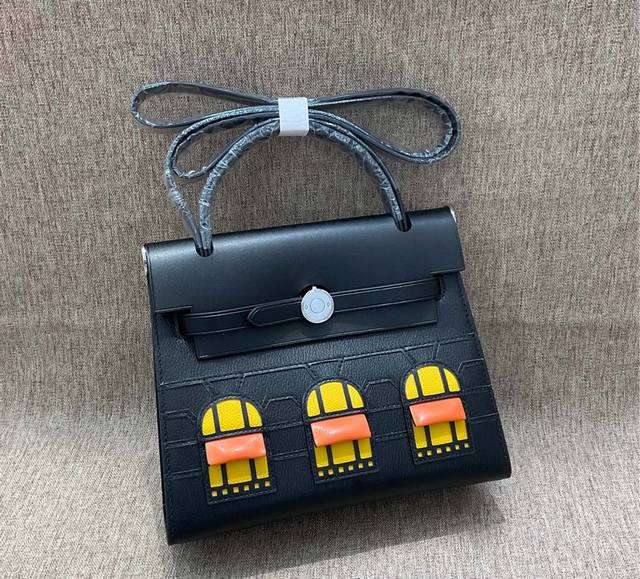 房子包22Cm 细节图 极夜黑