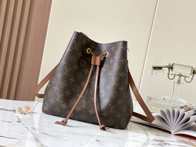 芯片钢 特级Mb原厂皮 n Ono 手袋 型号 M44887焦糖色芯片版 材料 A级全钢五金 进口原厂面料 包装 全套原厂免税Mb包装 尺寸 26 X 26 X