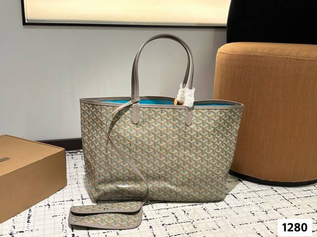 戈雅 购物袋 休闲随性 造型百搭毫不夸张 自重轻 容量大百搭 耐磨耐造 适合非常喜欢那种软糯糯没型儿的姐妹 尺寸 39 29