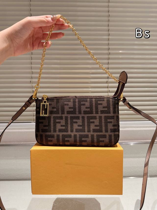 折叠礼盒包装 Fendi芬迪原单麻将包 配链条皮带 随意切换 尺寸20.13