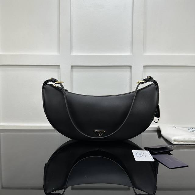 Prada 新款专柜品质,顶级原单货 原厂皮,原厂五金、,实物实拍,款号:1Bc255克皮 尺寸:W42Xh19.5Xd8.5Cm, Prada 新款专柜品质,顶级原单货 原厂皮,原厂五金、,实物实拍,款号:1Bc255克皮 尺寸:W42Xh19.5Xd8.5Cm,