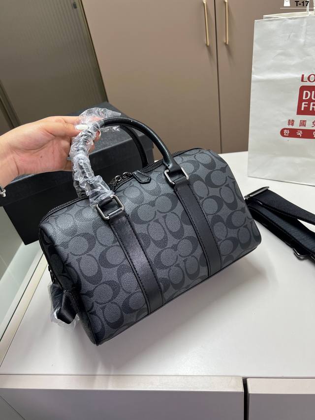 Coach蔻驰枕头包手提包 经典设计 时尚百搭 可手提 可斜挎 上身绝美 T-17尺寸27×16配盒