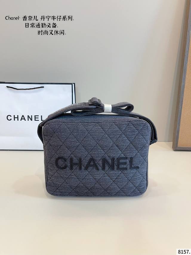 丹宁 牛仔 保龄球终结者Jennie Bella同款香奈儿Chanel中古款保龄球在Jennie的带领下火出天际 Jennie可以说是保龄球终结者啦中古保龄球现