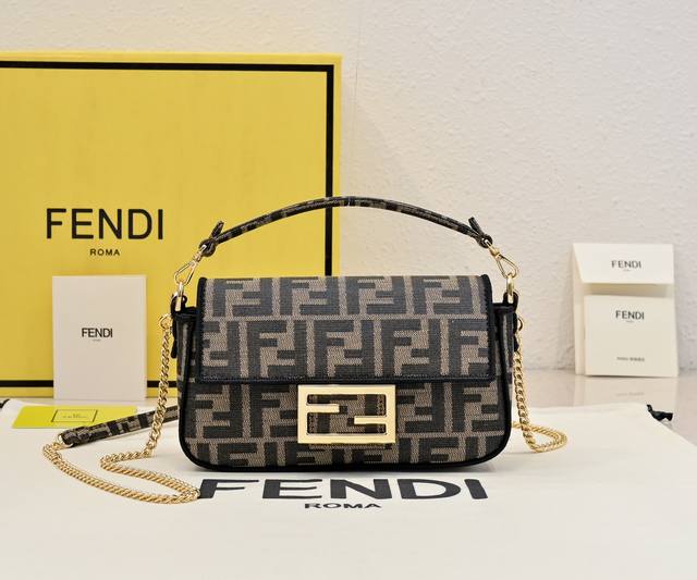 原单中号 最新款全新Fendi Roma Amor胶囊系列耀目登场、跌入霓虹世界、当意大利文化宫的拱门被彩虹灯光点亮、如梦似幻般的音乐奏响、Fendi Roma 原单中号 最新款全新Fendi Roma Amor胶囊系列耀目登场、跌入霓虹世界、当意大利文化宫的拱门被彩虹灯光点亮、如梦似幻般的音乐奏响、Fendi Roma