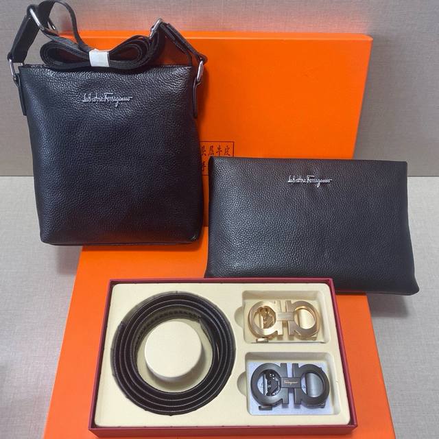 菲拉格慕Ferragamo 头层皮质组合礼盒包装腰带俩款包包超级组合 公文包包是很实用的选择。手提包日常是非常适合的。 双扣皮带：头层皮质带身搭配3.5Cm仿铜