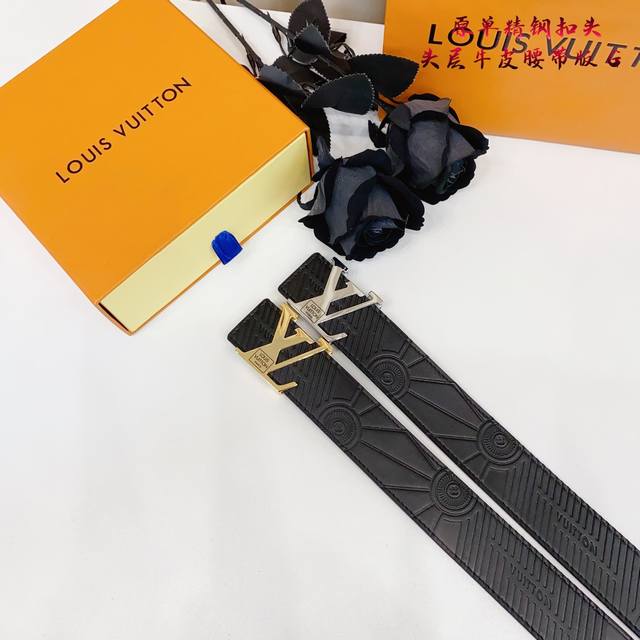 路易L驴家 寬度4.0Cm 面為原廠头层牛皮 風格效果 底為柔軟的黑色头层牛皮 經典字母精钢扣头效果 手感極佳 从买原版到开发历经数月打造而出 选料 做工细节