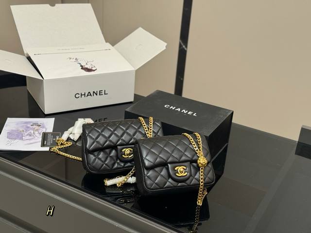 配全套包装 Size：17*13Cm 20*12Cm 香奈儿 山茶花金球方胖子 柔软舒适又百搭 手感软软糯糯