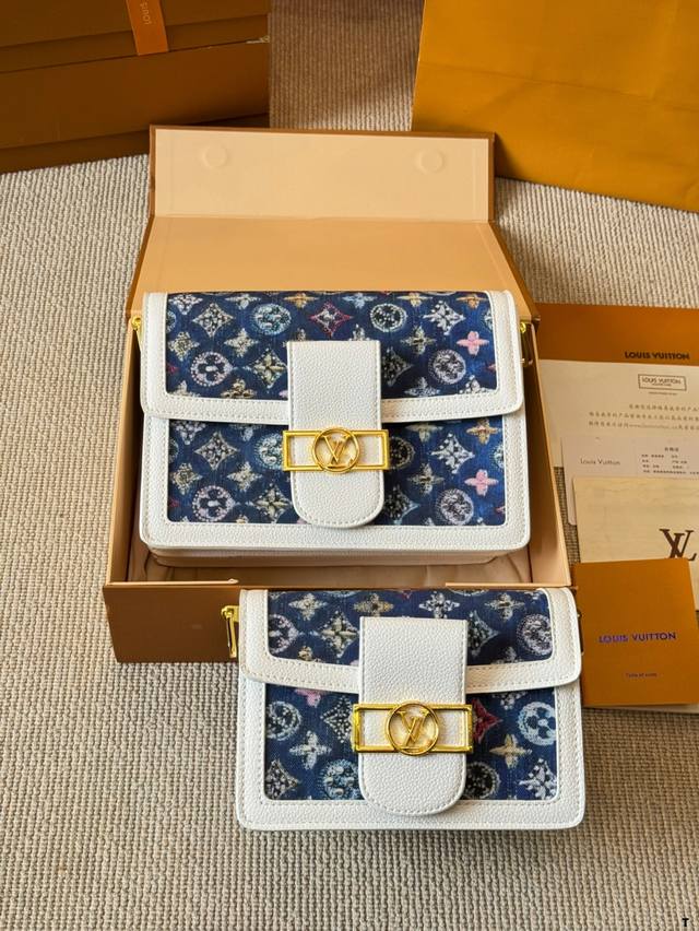 Lv新款达芙妮 Dauphine Soft Lv四月新品，秀款达芙妮真的太有Feel 实物比图片还要好看！是软包的那种 中古风带点随性慵懒的，不会过于商务 容量