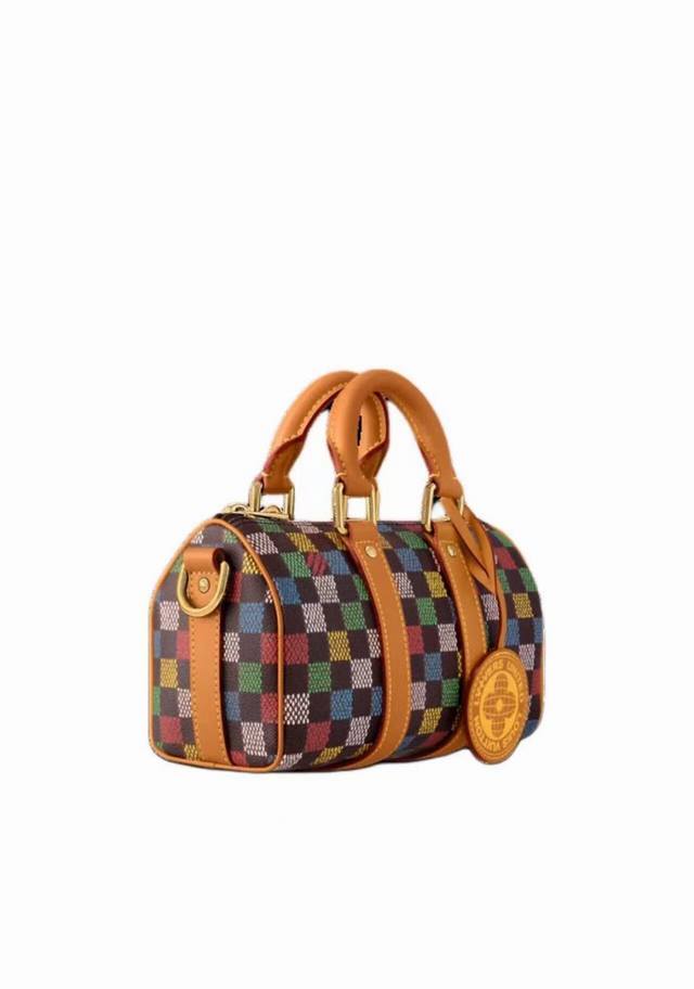 163C01 动态芯片 顶级原单M00148 M00105渐变格 枕头包 本款 Keepall 25 手袋取材 Monogram Eclipse Reverse