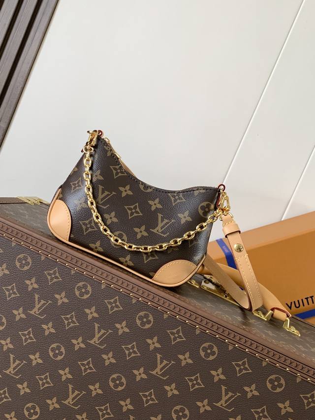 顶级原单，变码芯片M25519本款 Nano Boulogne 手袋以经典 Monogram 帆布致意品牌传承，再借撞色皮革饰边点亮新季设计。玲珑构型令昼夜所需