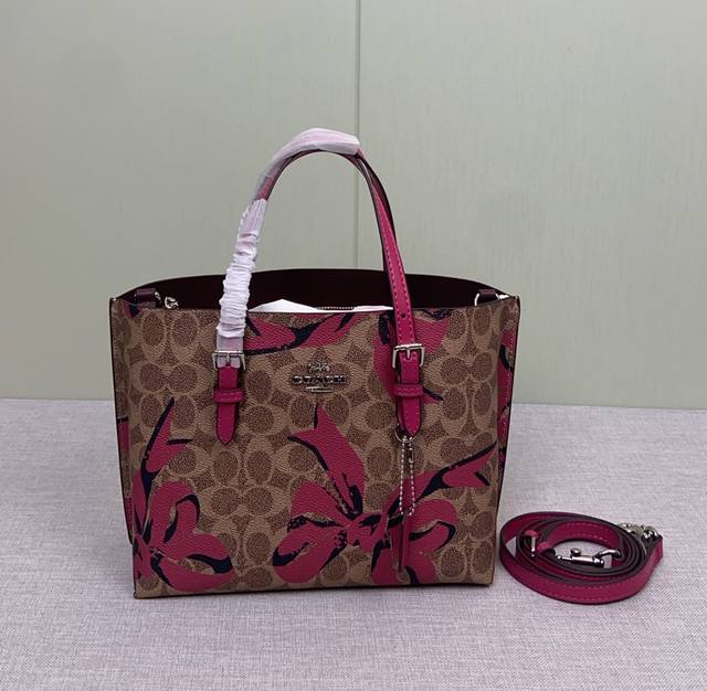 蔻驰12月新品 Cz767 印花系上新皮肤啦 黑色搭配白色蝴蝶结,黑白搭配,经典耐康Mollie,托特, Teri,水桶,Klare等气质拉满 尺寸25 19 蔻驰12月新品 Cz767 印花系上新皮肤啦 黑色搭配白色蝴蝶结,黑白搭配,经典耐康Mollie,托特, Teri,水桶,Klare等气质拉满 尺寸25 19