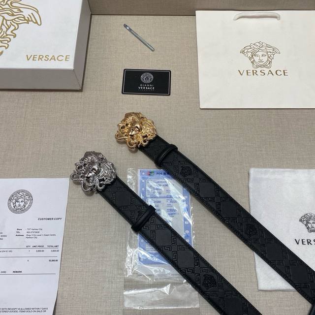 品牌:范思哲 等级:定制牛皮、新款开模。带宽3.8厘米.油边精致 电脑车线 实物拍摄无修饰 上身效果超好、配专柜全套包装.送礼自带首选 送打眼针 。 扣头:广州 品牌:范思哲 等级:定制牛皮、新款开模。带宽3.8厘米.油边精致 电脑车线 实物拍摄无修饰 上身效果超好、配专柜全套包装.送礼自带首选 送打眼针 。 扣头:广州