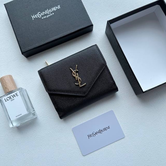 颜色 黑尺寸 11X9圣罗兰爆款鱼子酱牛皮小钱包款式经典做工精细耐磨耐用手感极佳