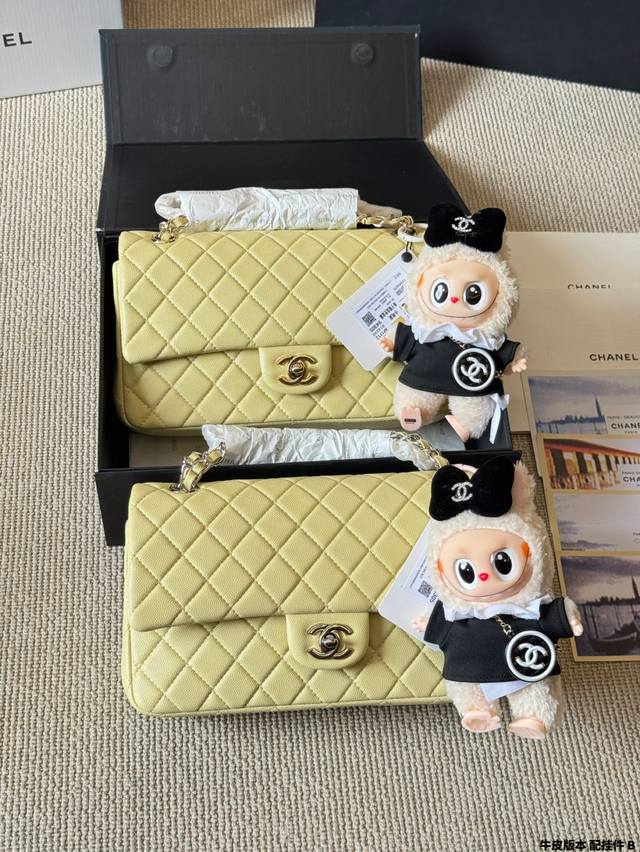 牛皮版本 配挂件 Cf Chane*-Cf经典之最 四季必备的原单系列“女神包”名媛超爱时尚宠儿 拥有超久历史 女人们的挚爱法宝 简约优雅凸显气质 不论单肩手提 牛皮版本 配挂件 Cf Chane*-Cf经典之最 四季必备的原单系列“女神包”名媛超爱时尚宠儿 拥有超久历史 女人们的挚爱法宝 简约优雅凸显气质 不论单肩手提