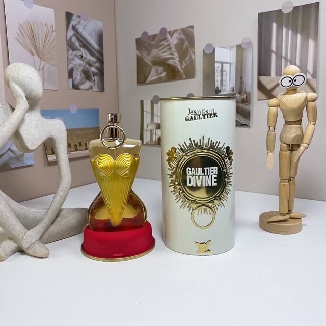 高缇耶圣女自由百合花浓香水100Ml 一比一质量高缇耶圣女自由百合花浓香水 100Ml Jean Paul Gaultier Gaultier Divine,