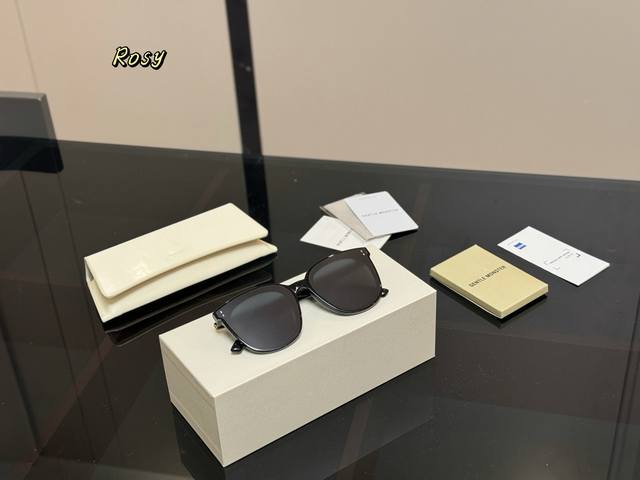 配盒 Gm 墨镜 Cookie 蔡司镜片 Au防护 附赠带Logo眼镜布