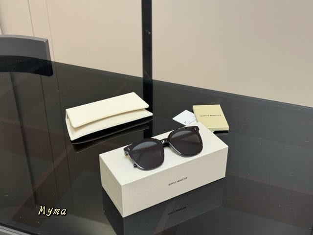 配盒 Gm 墨镜 Myma 蔡司镜片 Au防护 附赠带Logo眼镜布