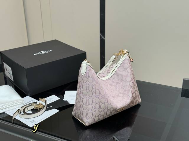 配盒 Size：31*23Cm Coach 蔻驰新款Laurel 流浪包真的绝美 腋下包Hobo 随性慵懒轻松拿捏 一长一短两条肩带 单肩斜挎手提腋下背 都可以