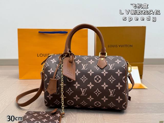 9色 飞机盒 Lv枕头包 Speedy时尚又百搭 具有独特的艺术气息 简单百搭 颜值高 日常出街首选 尺寸30 18 9色 飞机盒 Lv枕头包 Speedy时尚又百搭 具有独特的艺术气息 简单百搭 颜值高 日常出街首选 尺寸30 18