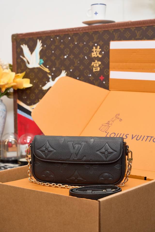 型号 ｜ 品级 东莞｜代购版 品名 尺寸 .**.厘米 长 高 宽 五金 不锈钢｜电镀厚金.咪 ～F 产地 法国 动态 163C01区块链数字护照 ﹌ ﹌ 简介