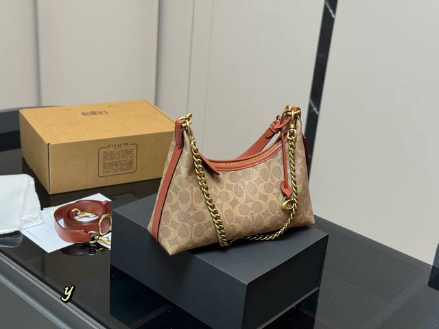 配折叠盒飞机盒 蔻驰经典老花 朱丽叶来了 属于专柜款的流浪包 朱丽叶真的不输 小号 更加适合春夏 尺寸:25Cm 配折叠盒飞机盒 蔻驰经典老花 朱丽叶来了 属于专柜款的流浪包 朱丽叶真的不输 小号 更加适合春夏 尺寸:25Cm