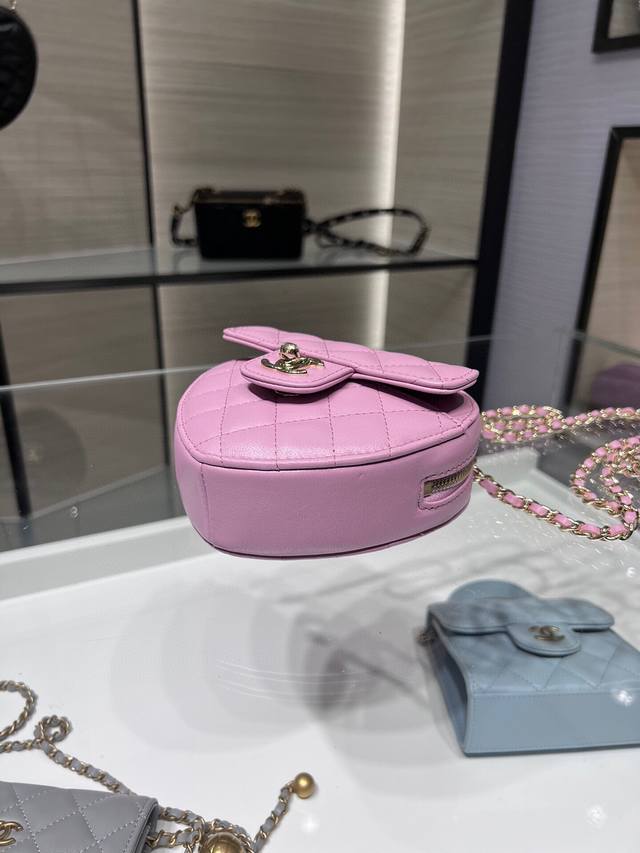 特 不退不换 Ohanel S新品 春夏 爱心包 桃心包 羊皮 浅金五金 款号As2784Y 尺寸：13X12X5小号