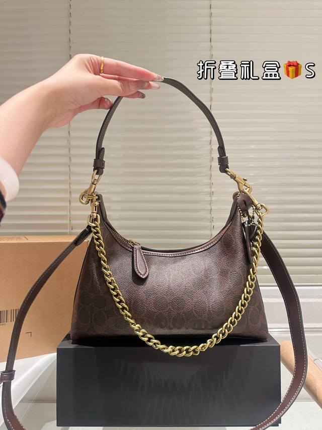 Coach新款朱丽叶经典老花终于出啦 朱丽叶终于出老花配色啦不管是日常出街还是通勤,都能轻松拿捏量受爱26.13Cm Coach新款朱丽叶经典老花终于出啦 朱丽叶终于出老花配色啦不管是日常出街还是通勤,都能轻松拿捏量受爱26.13Cm