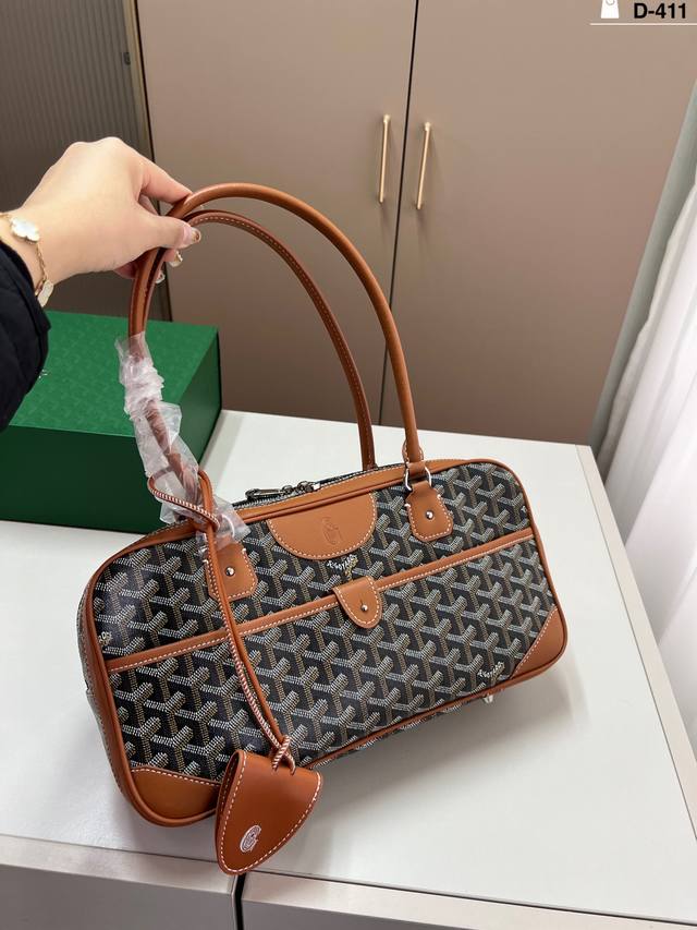 Goyard 戈雅新款腋下包 保龄球包轻奢百搭，时髦百搭 容量超大 超级实用～ D-411尺寸34×17折叠盒