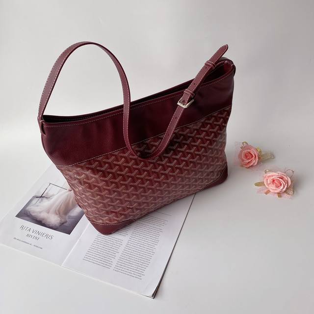 Goyard Hobo BohèMe 流浪包腋下包,灵感来自波西米亚流浪的生活哲学,两大王牌Saint Louis Artois系列托特包的综合体,内置子母袋, Goyard Hobo BohèMe 流浪包腋下包,灵感来自波西米亚流浪的生活哲学,两大王牌Saint Louis Artois系列托特包的综合体,内置子母袋,