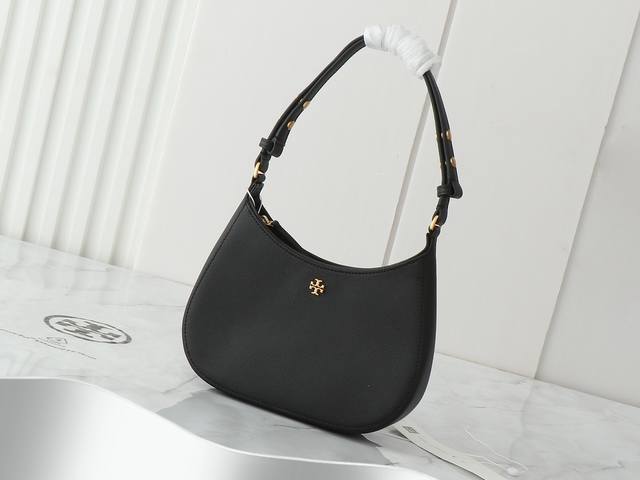 原单质量 全皮系列，新品注意细节 Tory Burch新款半月包Emerson系列腋下包，十字纹牛皮材质，可调节短款肩带，出行必备款，轻便洋气，搭配什么都好看的